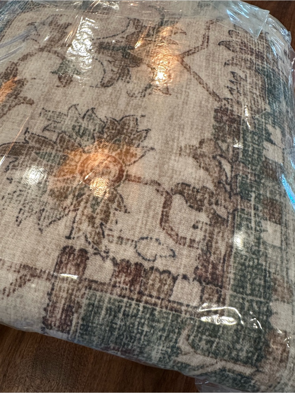 5x7 Washable Rug - Picture 6 of 6